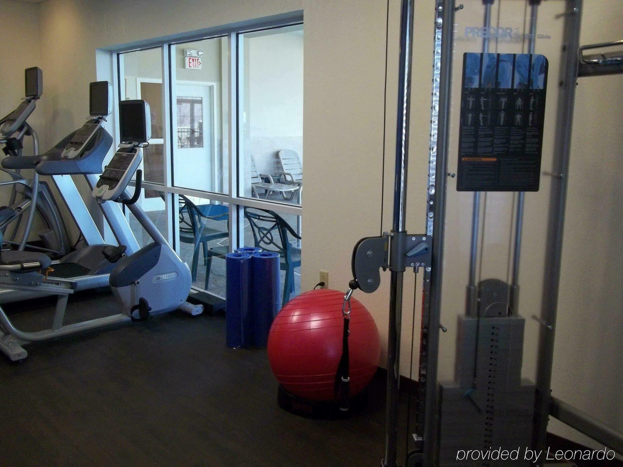 Park Manor Hotel Кліфтон-Парк Екстер'єр фото A typical fitness center